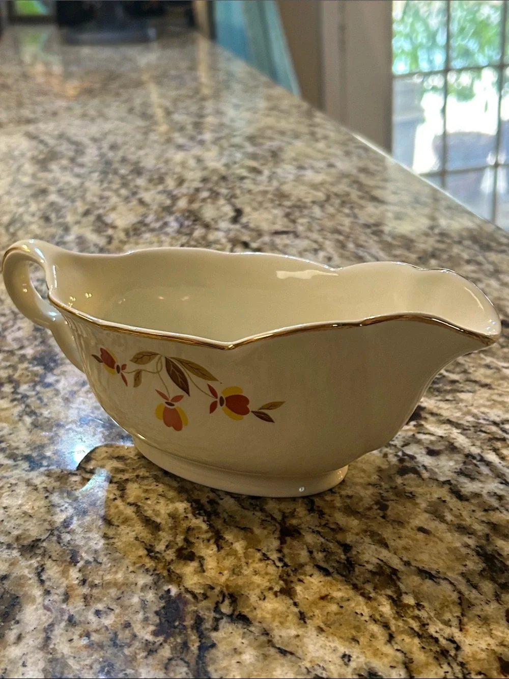 Vintage Hall Jewel Tea Autumn Leaf 